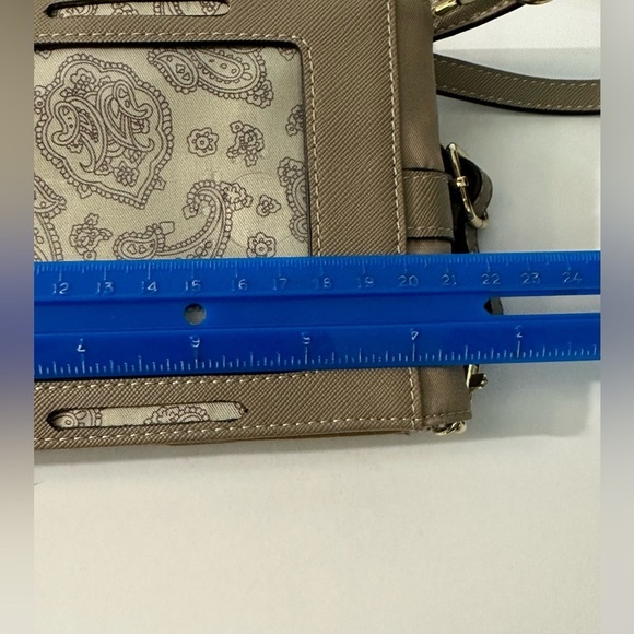 ✈️ Simply Noelle Crossbody Bag - Tan, Touch Screen Phone Purse ✈️ - Picture 9 of 10